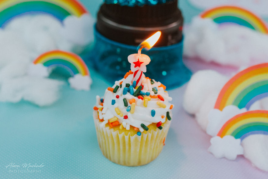 I Took Cake Smash Photos For My Lens's First Birthday And The Results Are Hilarious! I Took Cake Smash Photos For My Lens's First Birthday And The Results Are Hilarious!