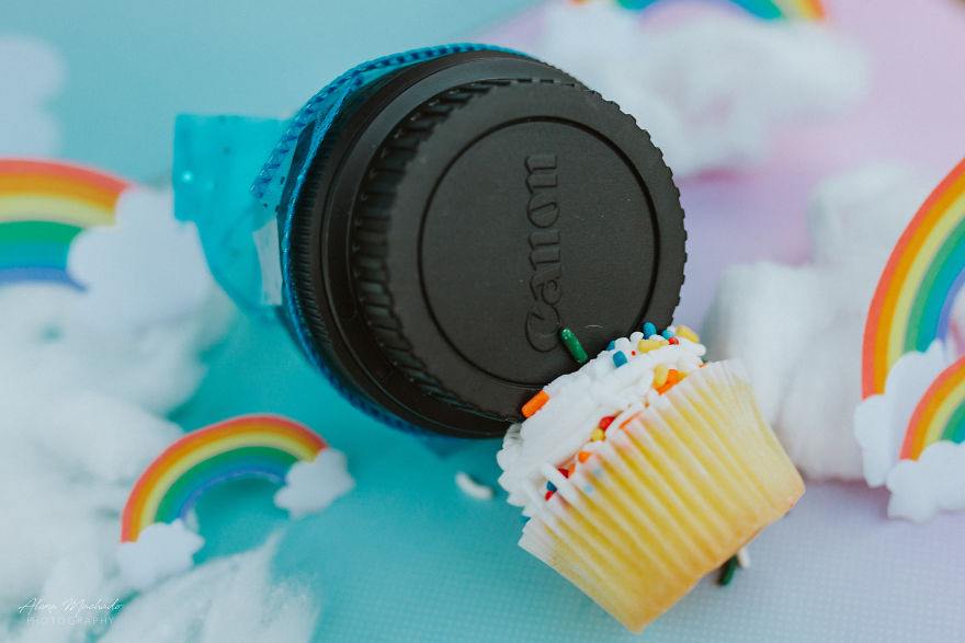 I Took Cake Smash Photos For My Lens's First Birthday And The Results Are Hilarious! I Took Cake Smash Photos For My Lens's First Birthday And The Results Are Hilarious!