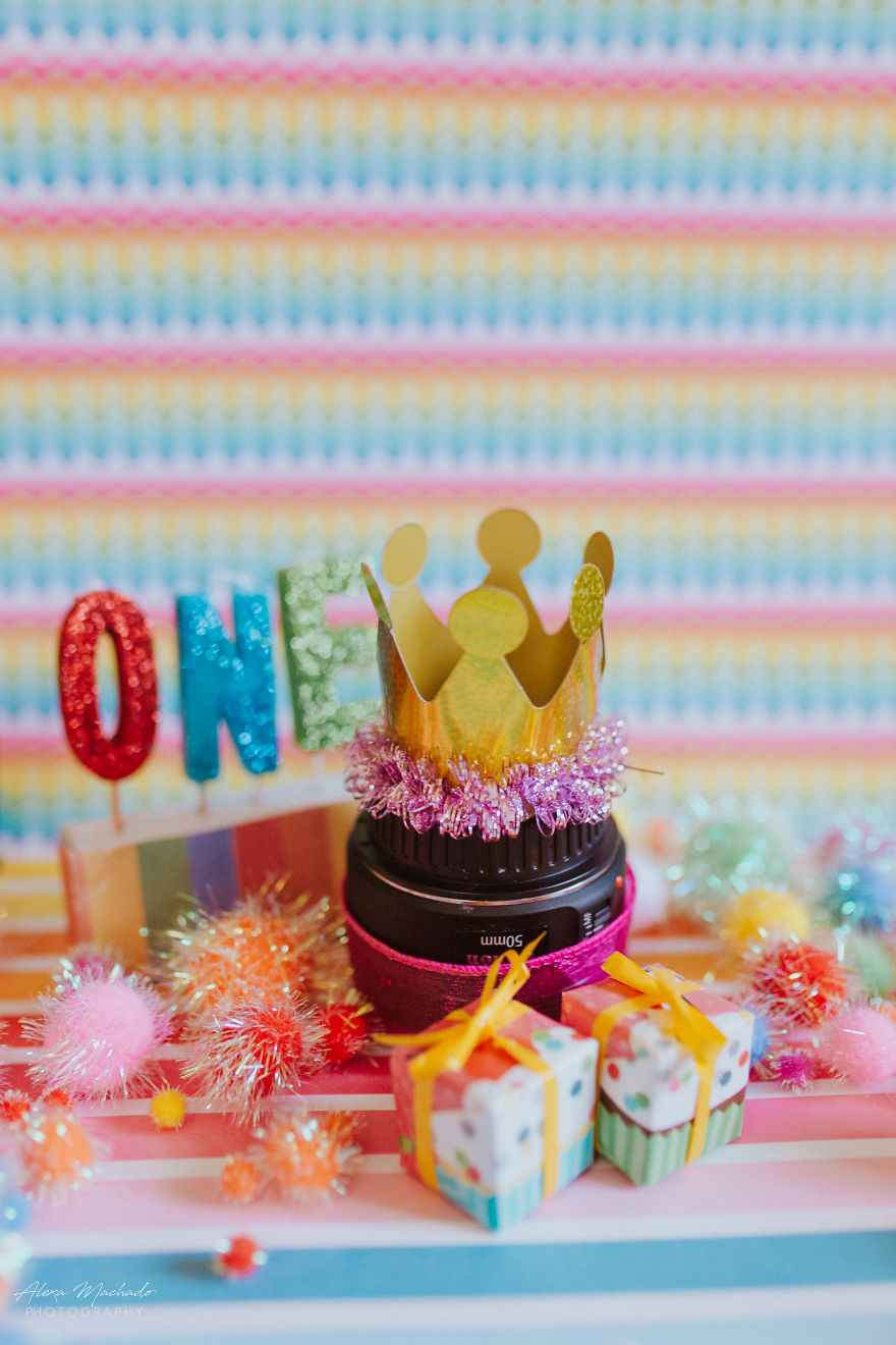 I Took Cake Smash Photos For My Lens's First Birthday And The Results Are Hilarious! I Took Cake Smash Photos For My Lens's First Birthday And The Results Are Hilarious!
