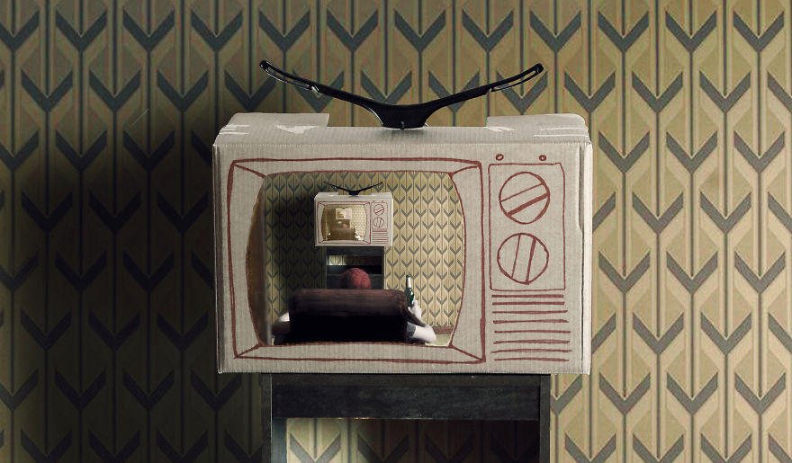 Portraying Our 'Everyday Lifes' In Surreal Photography Series