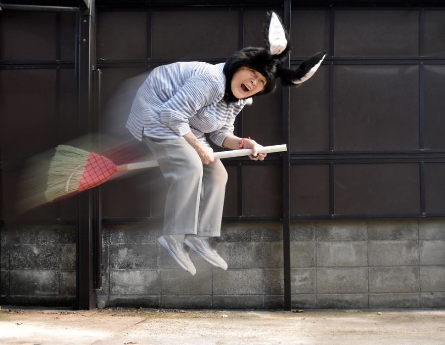 Japanese Great-Grandmother At Age 90 Continues Conquering Social Networks With Her Incredible Joy Of Living