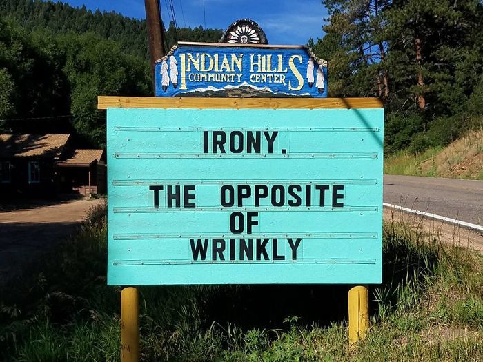 Indian Hills Sign