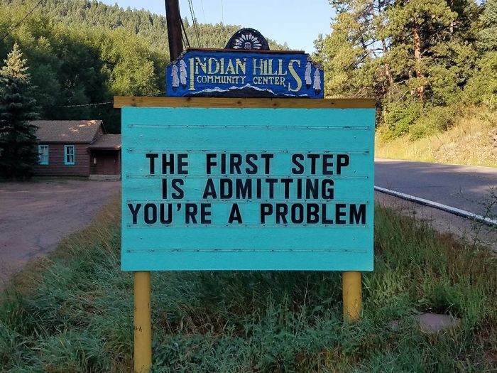 Indian Hills Sign
