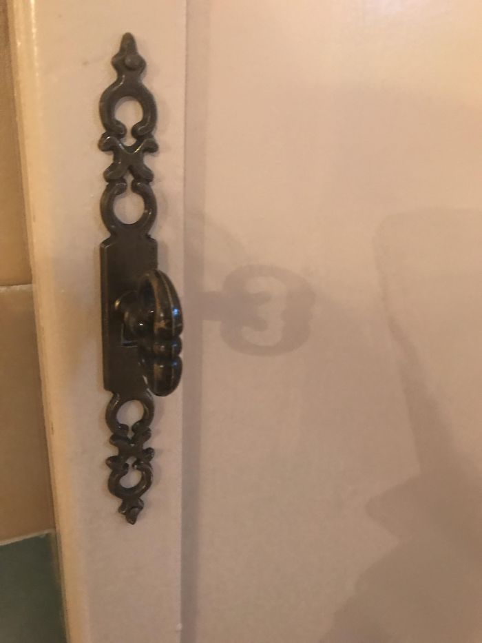 The Shadow Of The Handle On This Cabinet Makes A Perfect 3