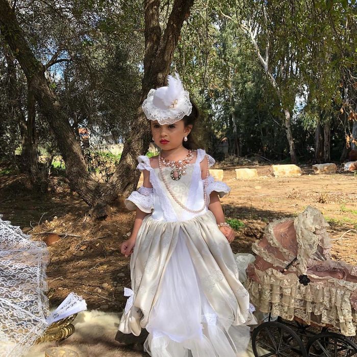 5-Year-Old Wins The Hearts Of 53k Instagram Followers With Her Huge Hair But Some People Are Concerned