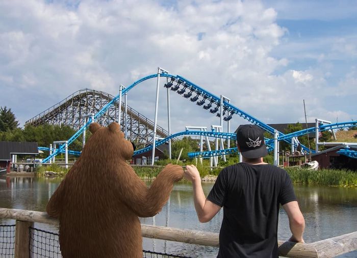 Meet Geeohsnap - The Guy Who Lives In His Own Fantasy World.