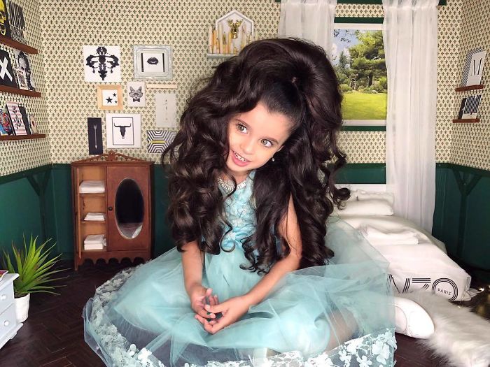 5-Year-Old Wins The Hearts Of 53k Instagram Followers With Her Huge Hair But Some People Are Concerned 5-Year-Old Wins The Hearts Of 53k Instagram Followers With Her Huge Hair But Some People Are Concerned