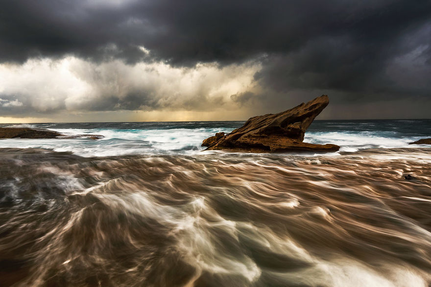 I Photographed Dramatic Seascape Photos Of The Raging Ocean