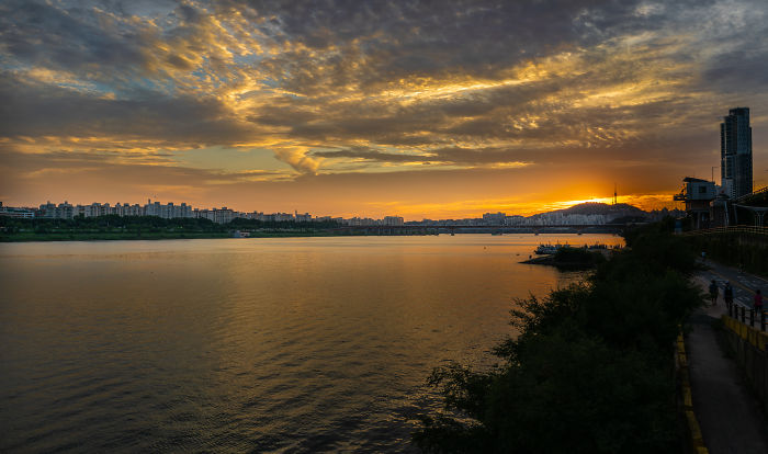 The Picturesque Han River – Seoul, Korea