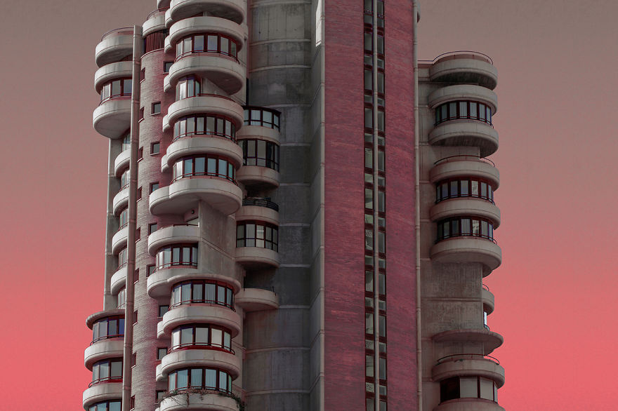 Alien Architecture In Benidorm: I Revisited My Hometown With A Futuristic Aesthetics Alien Architecture In Benidorm: I Revisited My Hometown With A Futuristic Aesthetics
