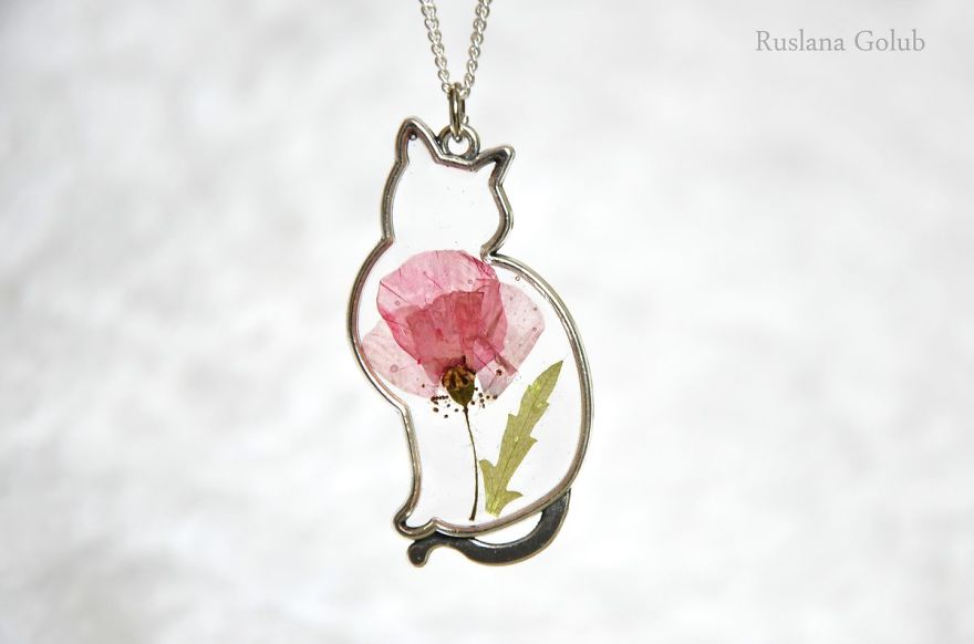 Pretty Cat Pendants With Real Dried Flowers Inside. Made With Love!