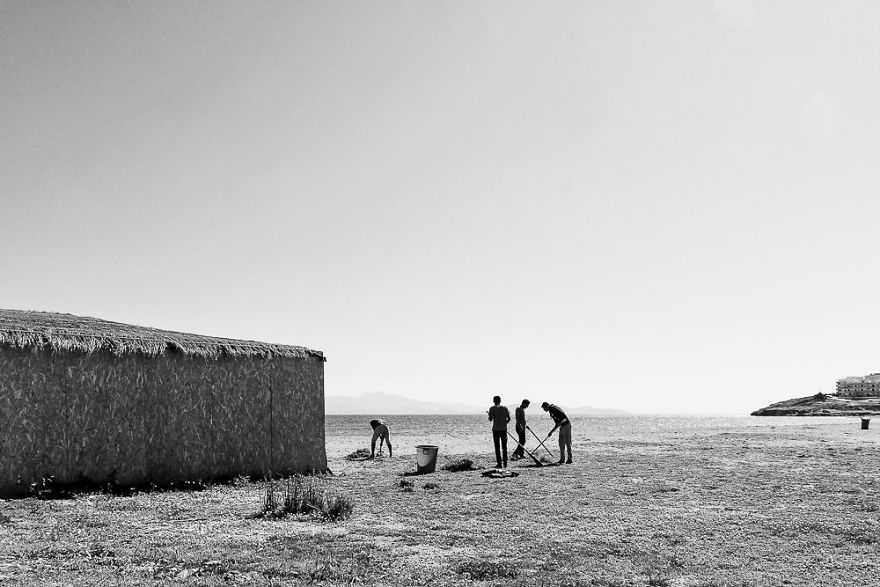 Watching People... In A Minimal Way