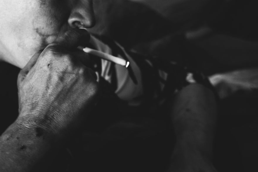 First Pictures That I Made In My Life Show People In Extreme Poverty I Witnessed In My Hometown