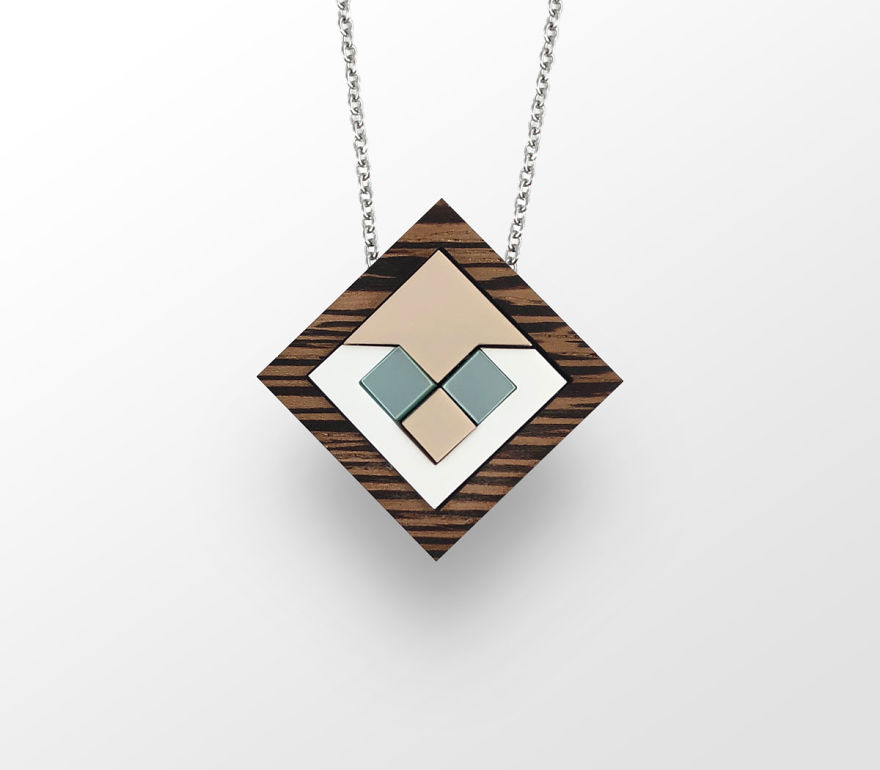 From Leaving My Tiring Advertising Job As An Account Manager To Having My Jewelry's Designs Presented Even On Fashion Week's Catwalk From Leaving My Tiring Advertising Job As An Account Manager To Having My Jewelry's Designs Presented Even On Fashion Week's Catwalk