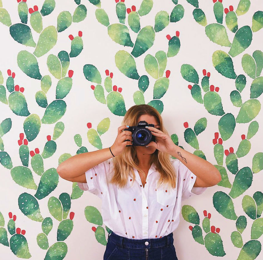 We Turned A Boring Wall Into An Instagrammable Cactus Paradise Using A Stencil We Turned A Boring Wall Into An Instagrammable Cactus Paradise Using A Stencil
