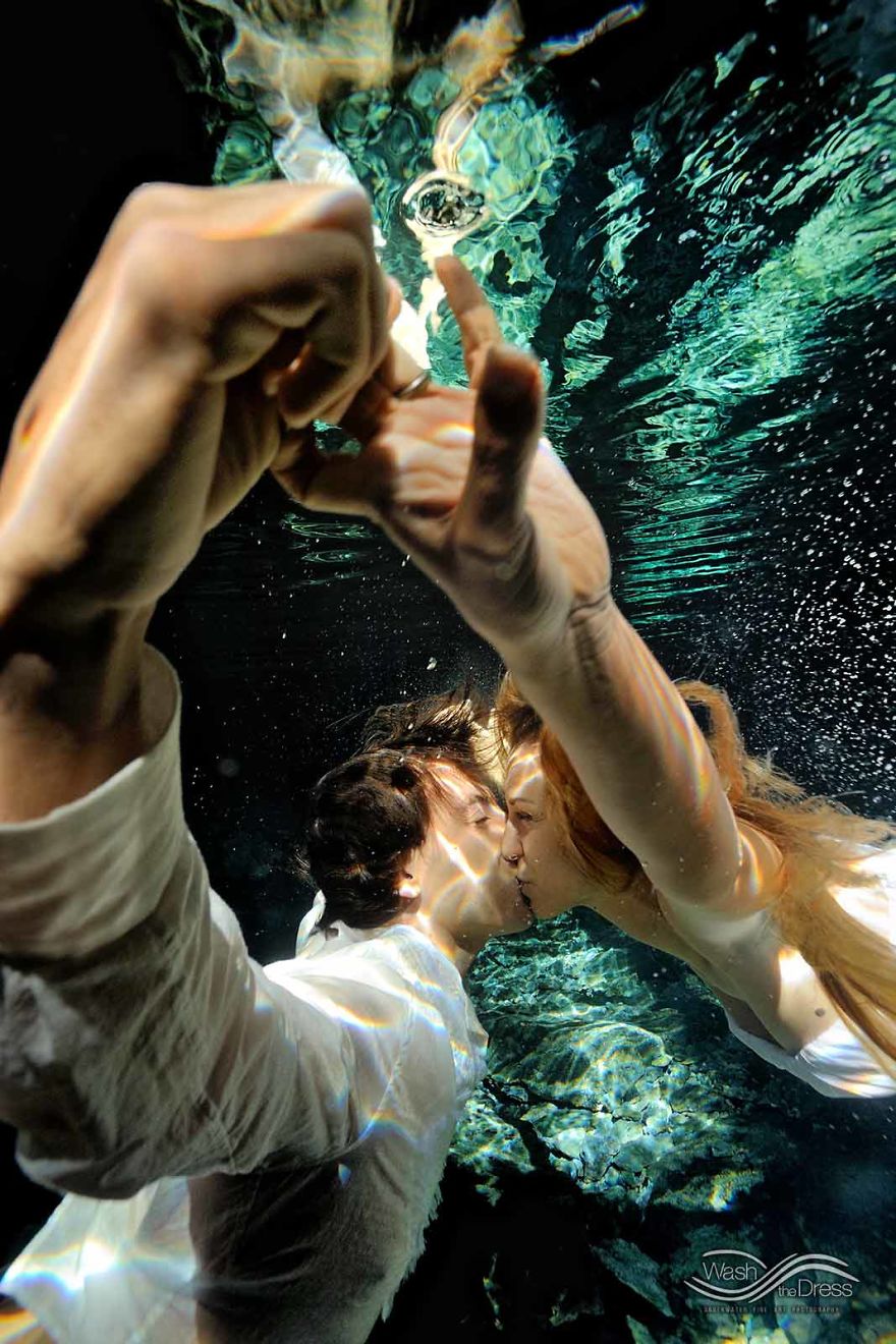 I Capture Love Underwater – Artistic Portraits