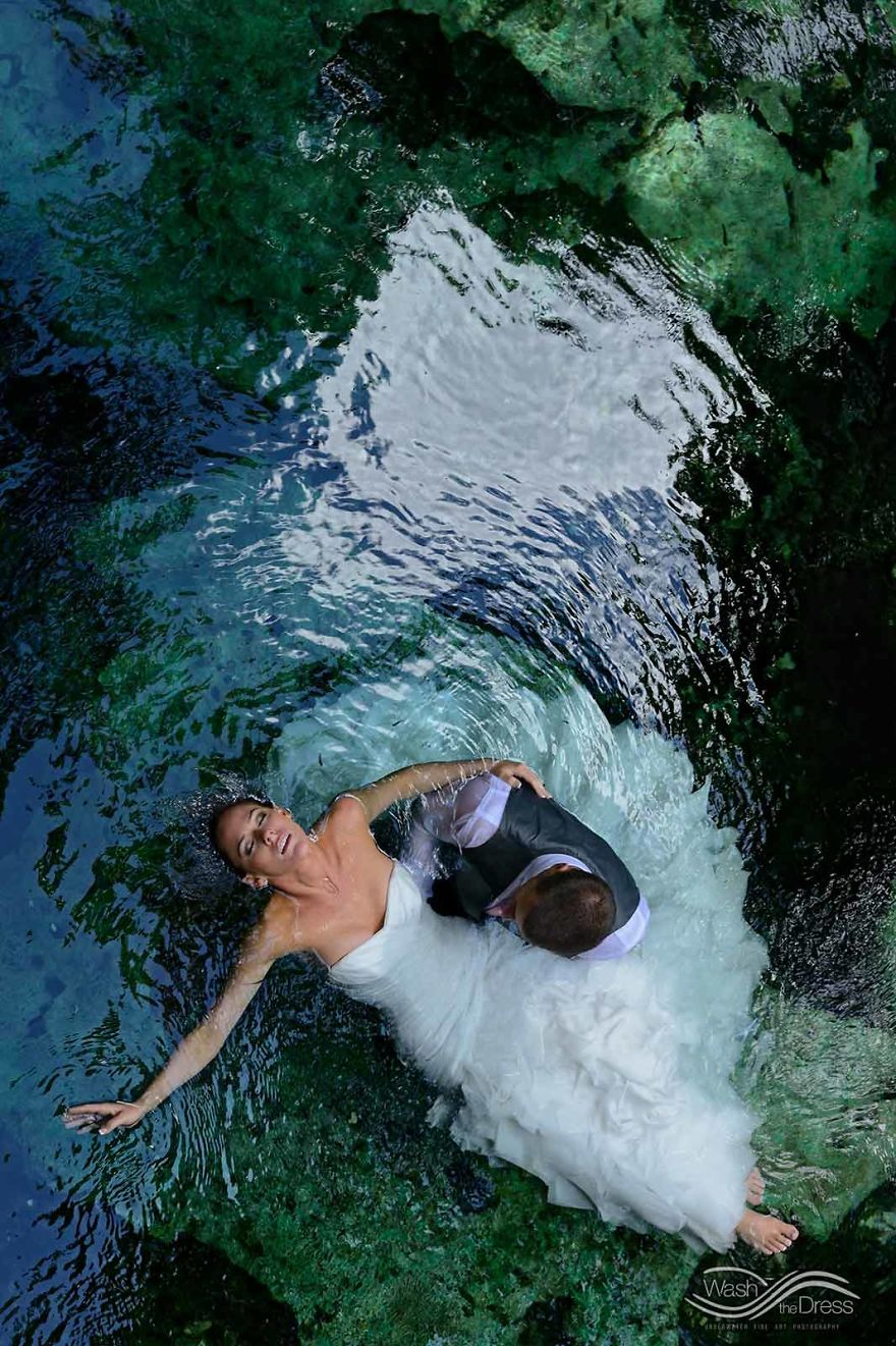 I Capture Love Underwater – Artistic Portraits