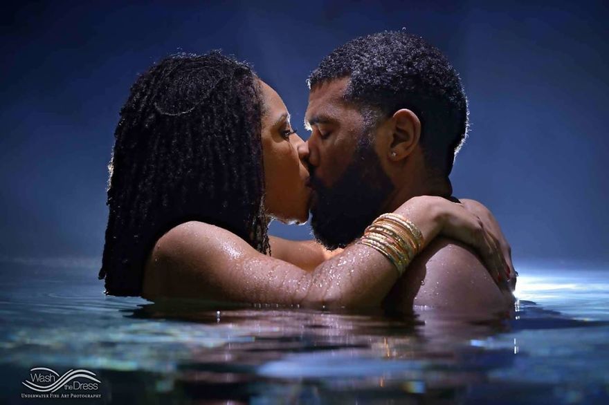 I Capture Love Underwater – Artistic Portraits