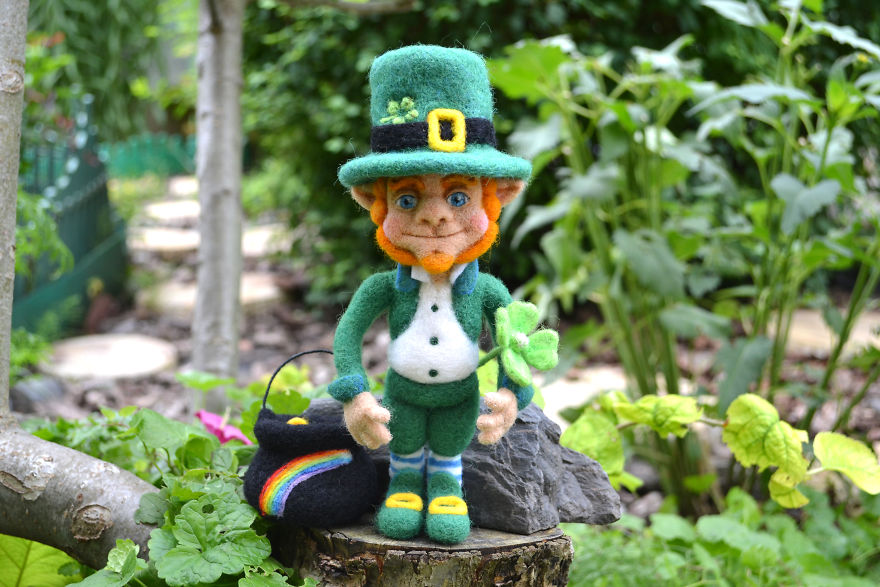 I Make Needle Felted Dolls!