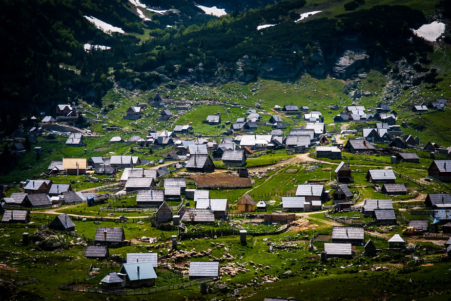 Life In Bosnia And Herzegovina In Photographs