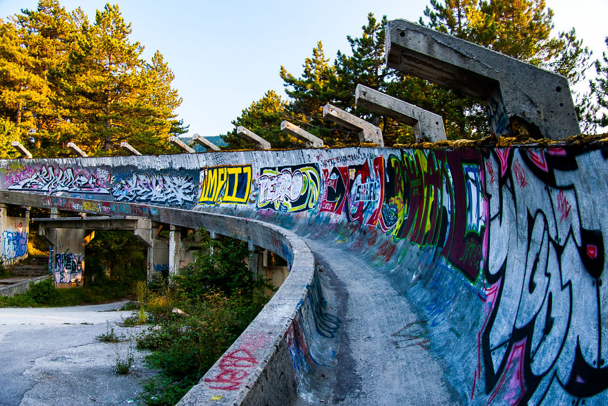 Life In Bosnia And Herzegovina In Photographs