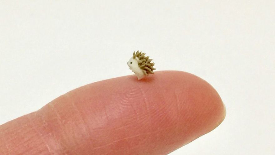 Japanese Artist Kakuho Fujii Creates Tiniest Animal Sculptures