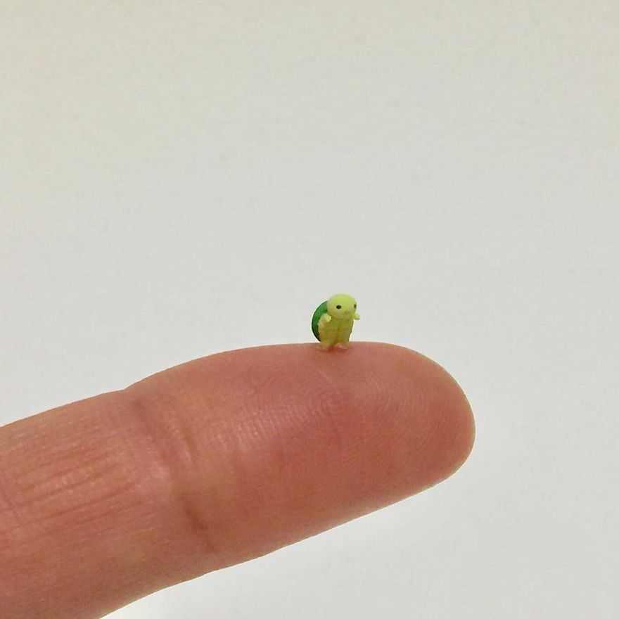 Japanese Artist Kakuho Fujii Creates Tiniest Animal Sculptures
