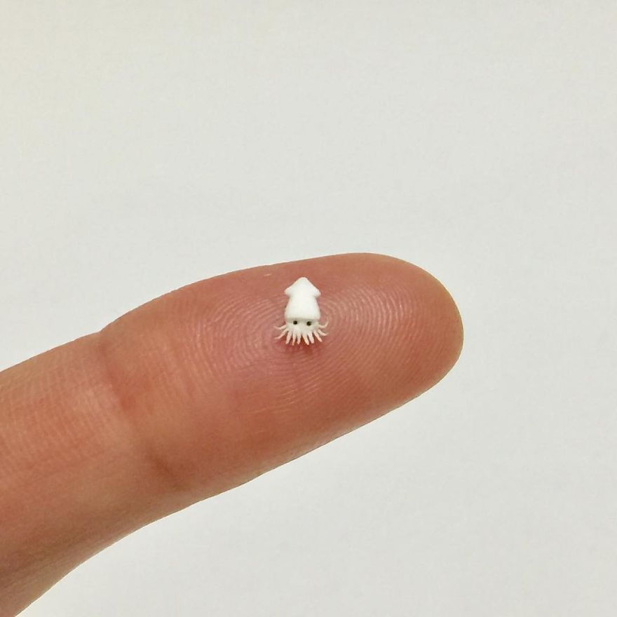 Japanese Artist Kakuho Fujii Creates Tiniest Animal Sculptures