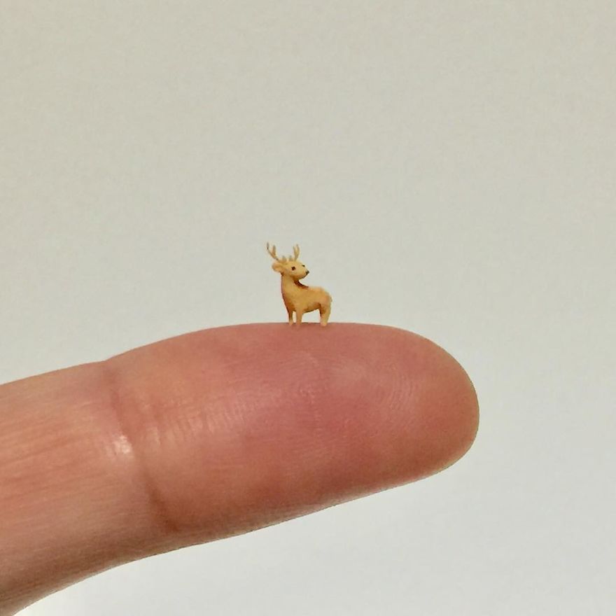 Japanese Artist Kakuho Fujii Creates Tiniest Animal Sculptures