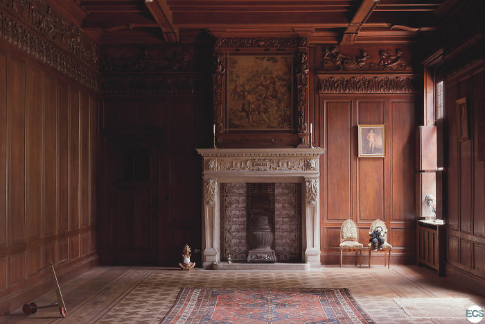 Do Not Forget Me: Capturing The Past Of Abandoned Places