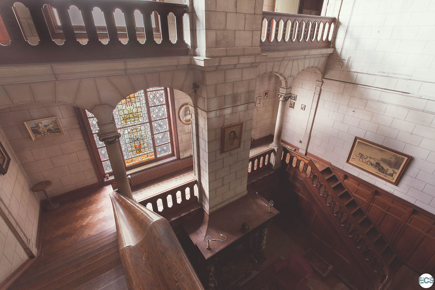 Do Not Forget Me: Capturing The Past Of Abandoned Places Do Not Forget Me: Capturing The Past Of Abandoned Places