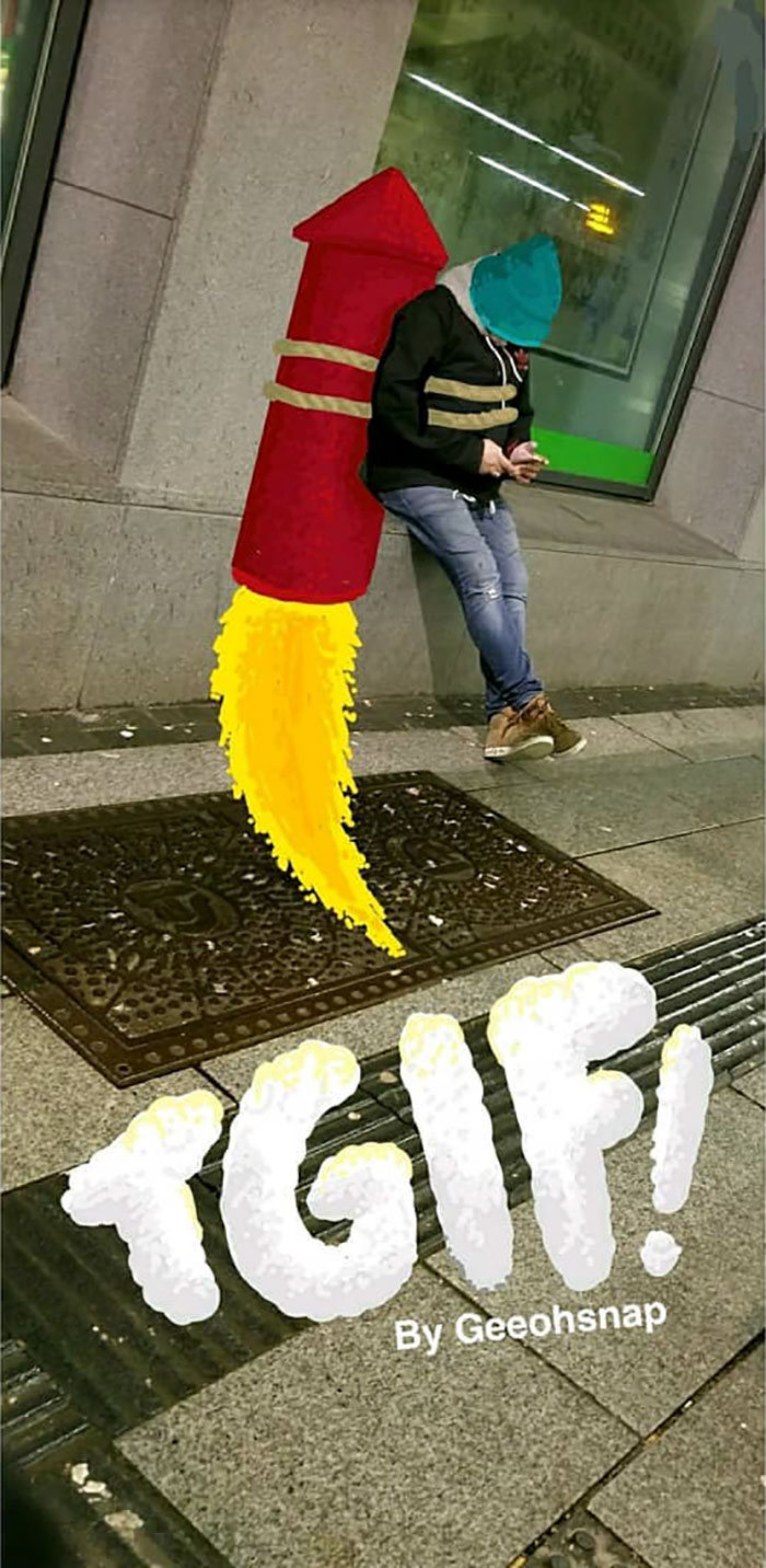 Meet Geeohsnap - The Guy Who Lives In His Own Fantasy World.