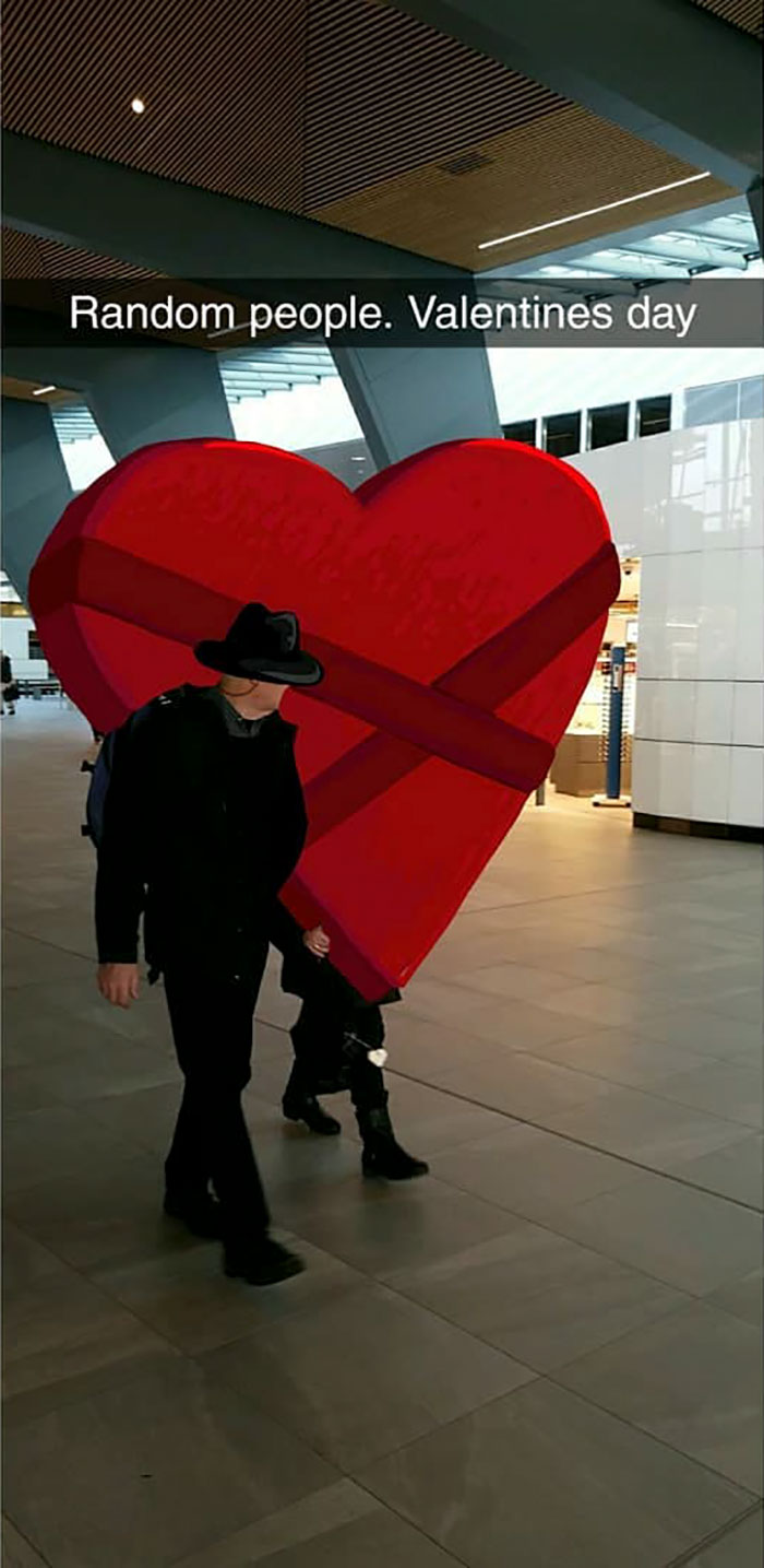 Meet Geeohsnap - The Guy Who Lives In His Own Fantasy World.