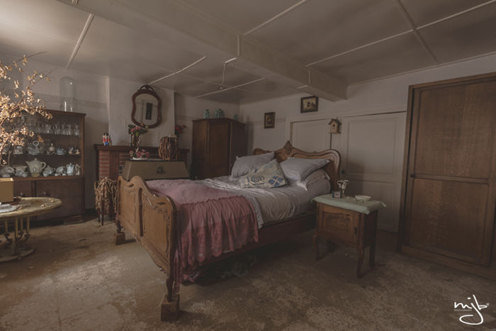 I Photographed The Best-Kept Bedroom Secrets Of All Times