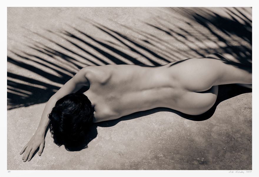 I Photograph Nude Figures In Palm Shadows To Make Black-And-White Limited Edition Photographs (Nsfw) I Photograph Nude Figures In Palm Shadows To Make Black-And-White Limited Edition Photographs (Nsfw)
