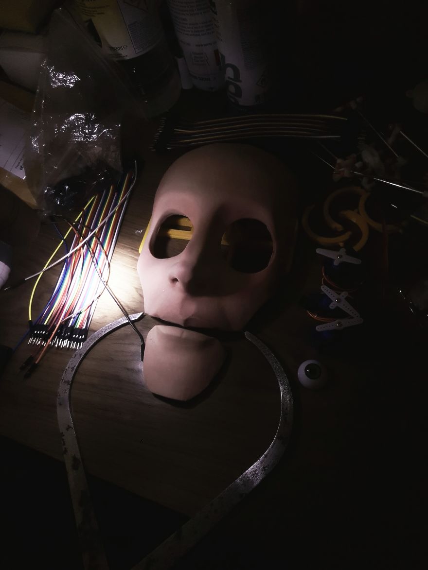 I Create Robots And Other Contraptions For Fun