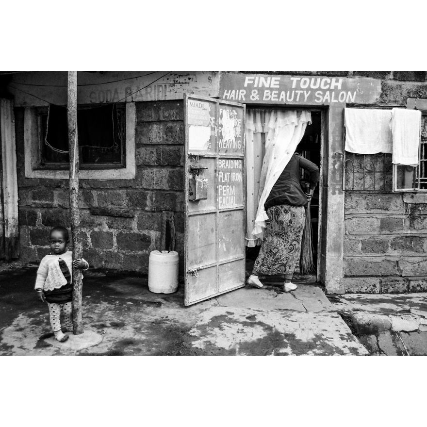 “Beauty Salon” By Marcel Kolacek, Czech Republic (1st Place In The Documentary & Street Category)