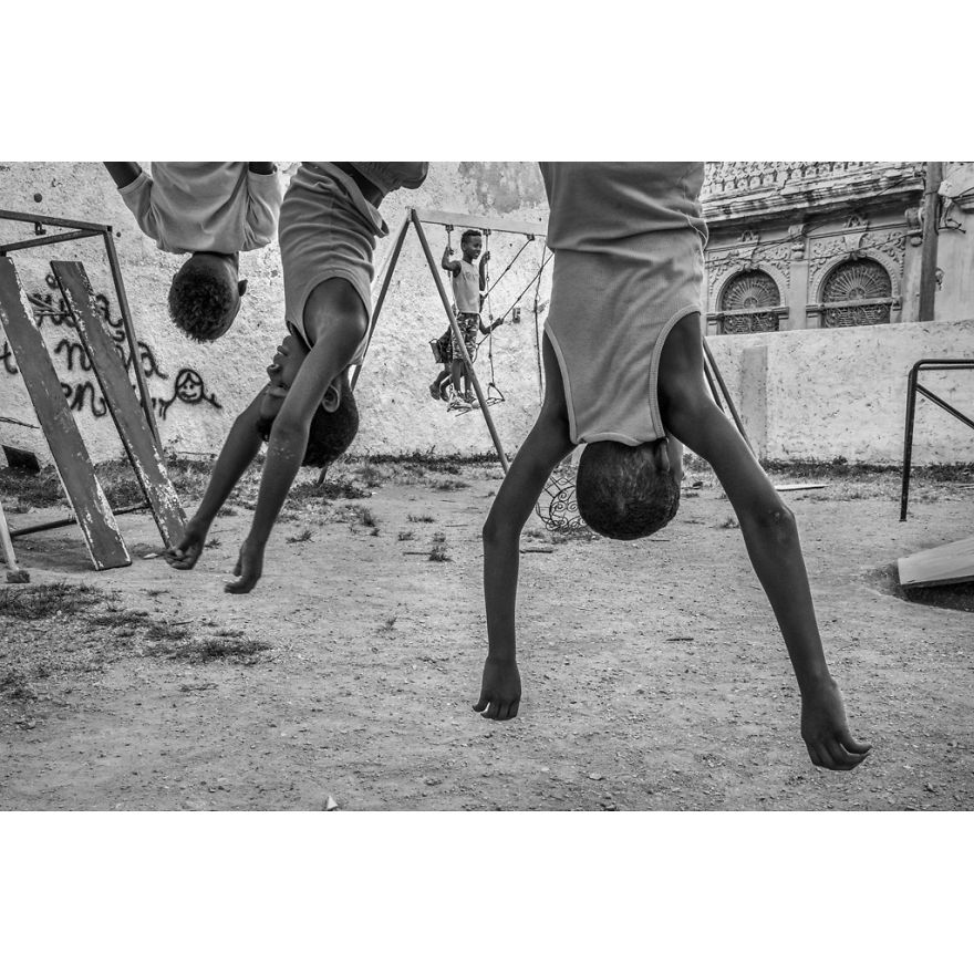 “Play 2” By Yonghong Jin, China (3rd Place In The Documentary & Street Category)