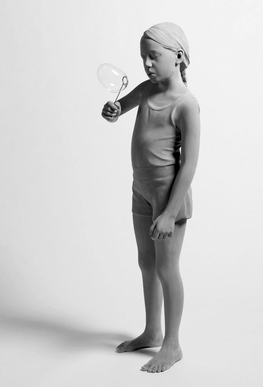 Incredibly Lifelike Sculptures By Belgian Artist Incredibly Lifelike Sculptures By Belgian Artist