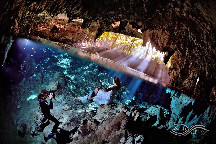 I Capture Love Underwater – Artistic Portraits