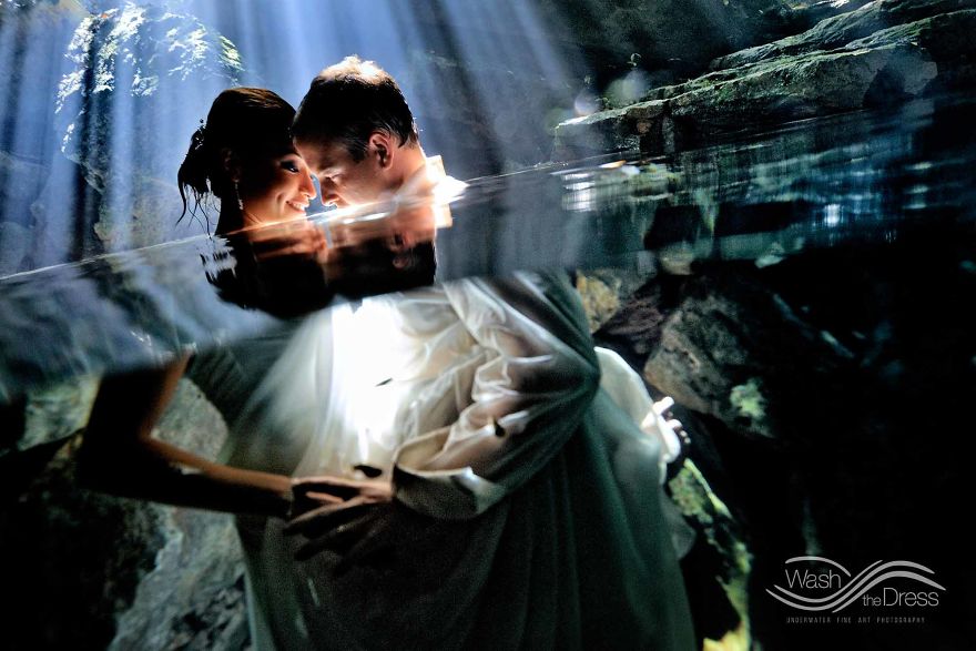 I Capture Love Underwater – Artistic Portraits