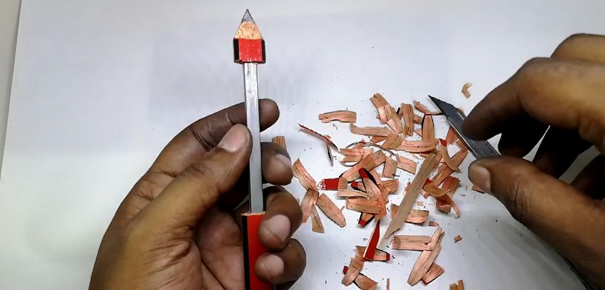 Unique Way To Propose Using A Pencil Sculpture Artwork Unique Way To Propose Using A Pencil Sculpture Artwork