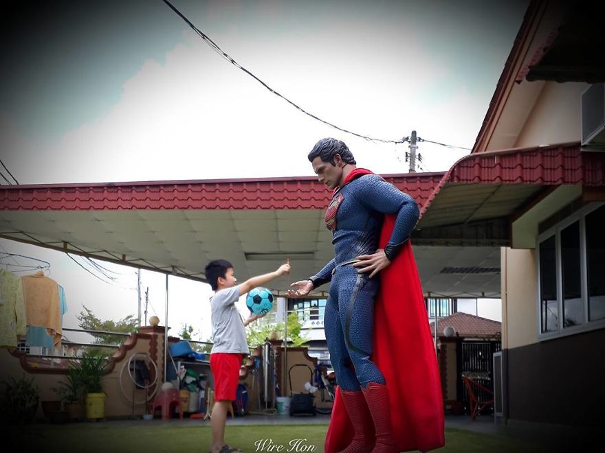 With Just One Smartphone, Man Makes Incredible Pictures Of Him With Toy Superheroes Using Perspective