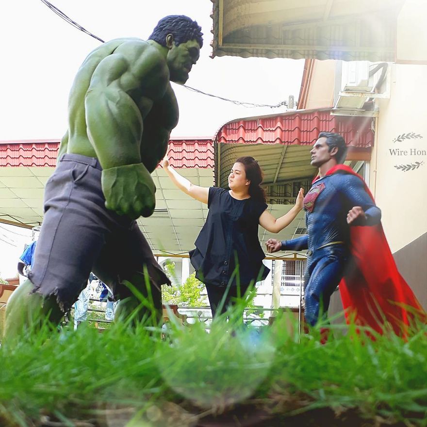 With Just One Smartphone, Man Makes Incredible Pictures Of Him With Toy Superheroes Using Perspective