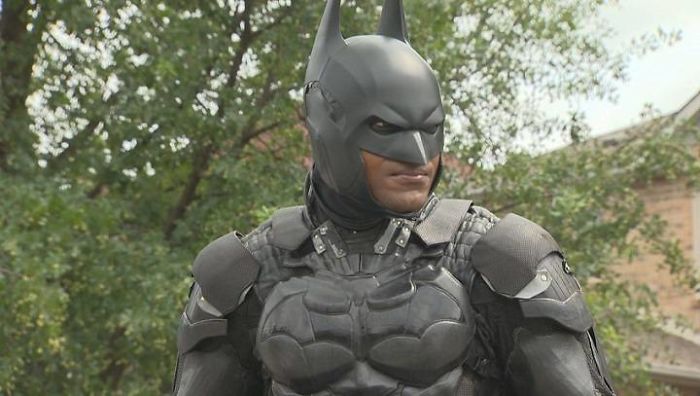 Batman Got Pulled Over By The Cops Even Though He Didn't Break The Law Batman Got Pulled Over By The Cops Even Though He Didn't Break The Law