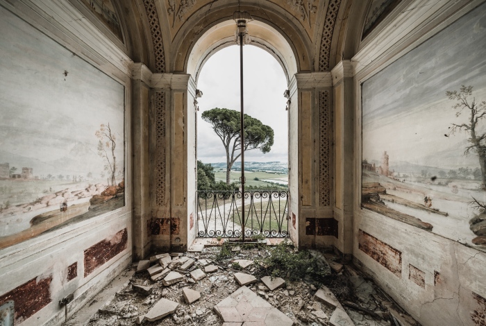 I Spent 6 Months Travelling Around Europe And The USA Exploring Some Of The Most Incredible Abandoned Locations