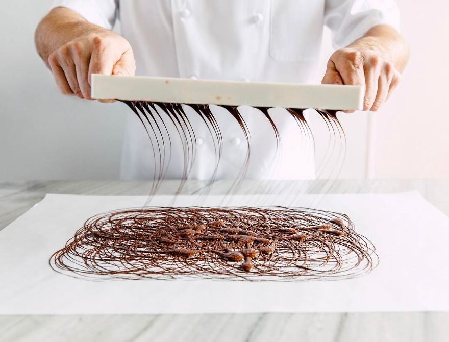 Chocolate Expert Guesses Cheap VS. Expensive Chocolate, Teaches Us A Lot Along The Way