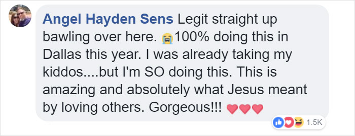 Church Offers ‘Free Mom Hugs’ To People Shunned By Their Families For Being Gay, And Their Reactions Are Heart-Melting Church Offers ‘Free Mom Hugs’ To People Shunned By Their Families For Being Gay, And Their Reactions Are Heart-Melting