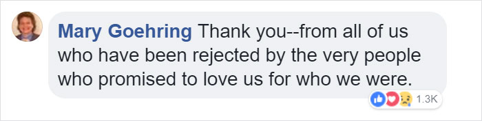 Church Offers &lsquo;Free Mom Hugs&rsquo; To People Shunned By Their Families For Being Gay, And Their Reactions Are Heart-Melting