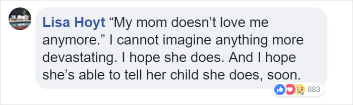 Church Offers &lsquo;Free Mom Hugs&rsquo; To People Shunned By Their Families For Being Gay, And Their Reactions Are Heart-Melting